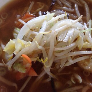 たっぷり野菜のピリ辛味噌ラーメン